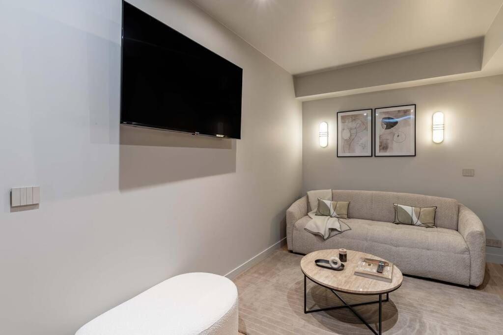 New - Luxury Parisian Flat - 4P Apartment Luaran gambar
